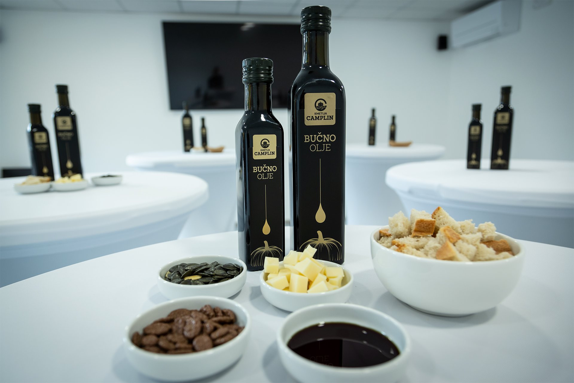 Kmetija Camplin, Igor Camplin